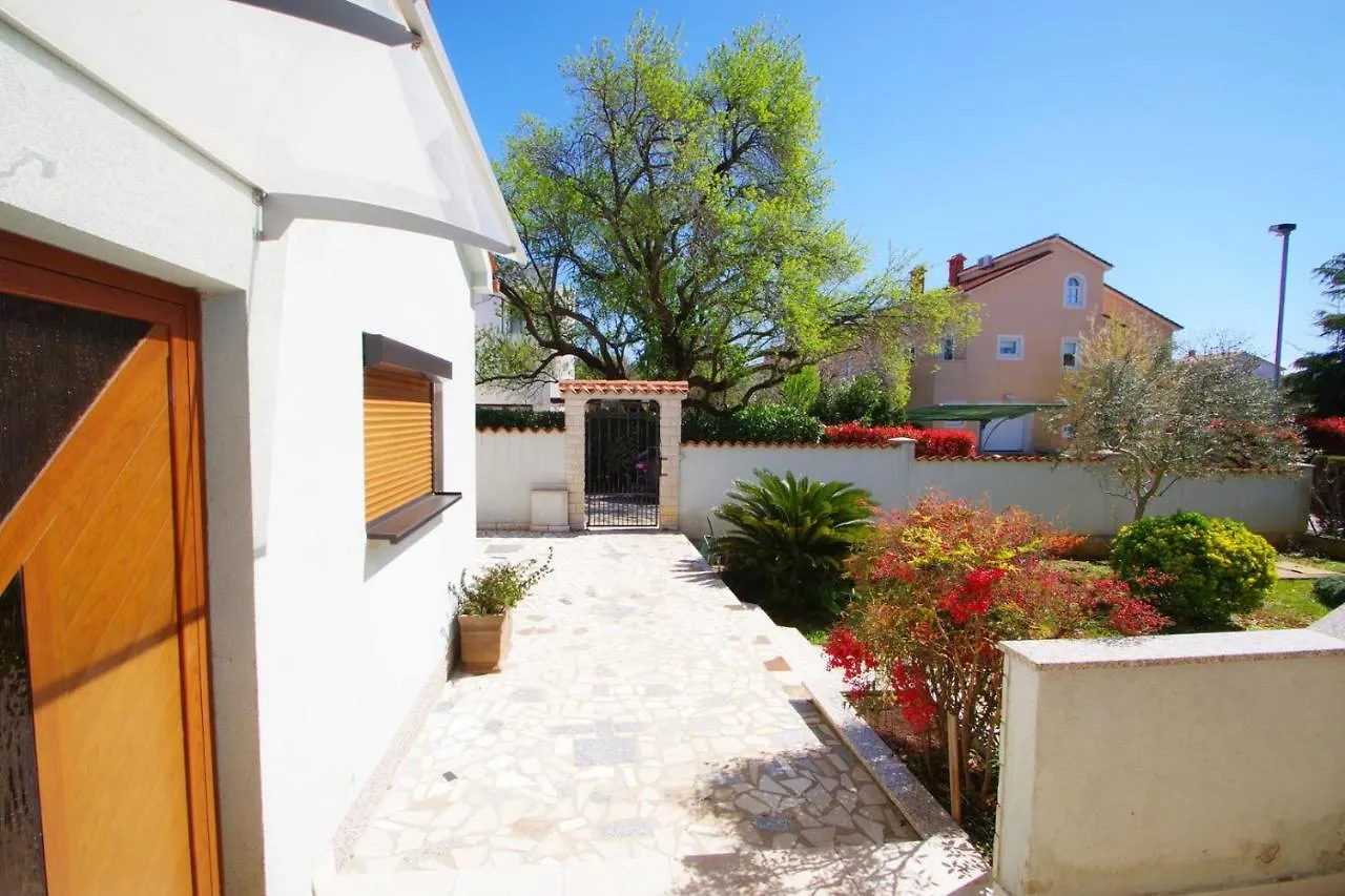 Apartment Ana Pula
